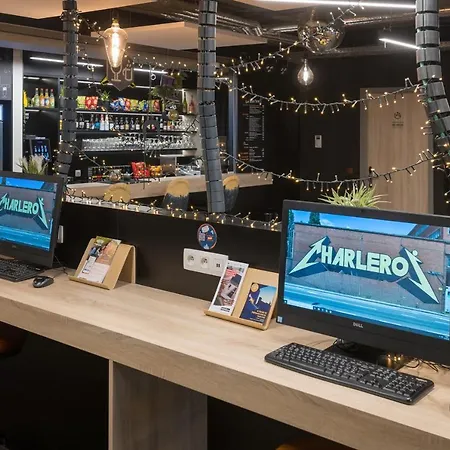 Auberge de jeunesse Youth Charleroi