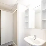 Albergue Hi Brussels South Airport *