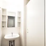 Hostel Hi Brussels South Airport