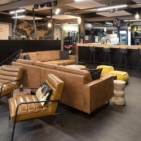 Hi Brussels South Airport * Charleroi