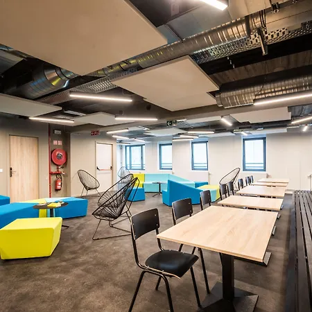 Hostel Hi Brussels South Airport Charleroi