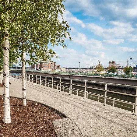 Hi Brussels South Airport Hostel Charleroi