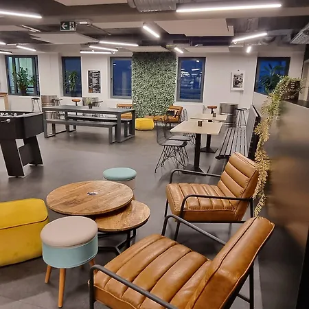 Hi Brussels South Airport Hostel Charleroi