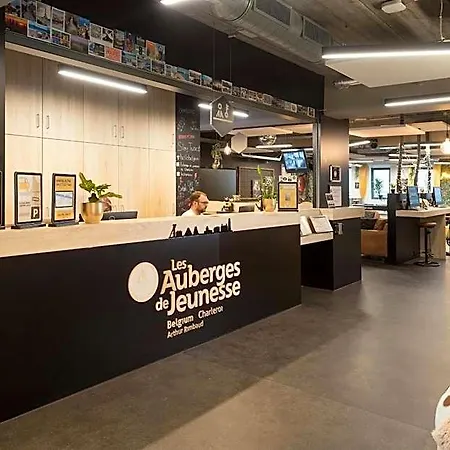 Hostel Hi Brussels South Airport Σαρλρουά