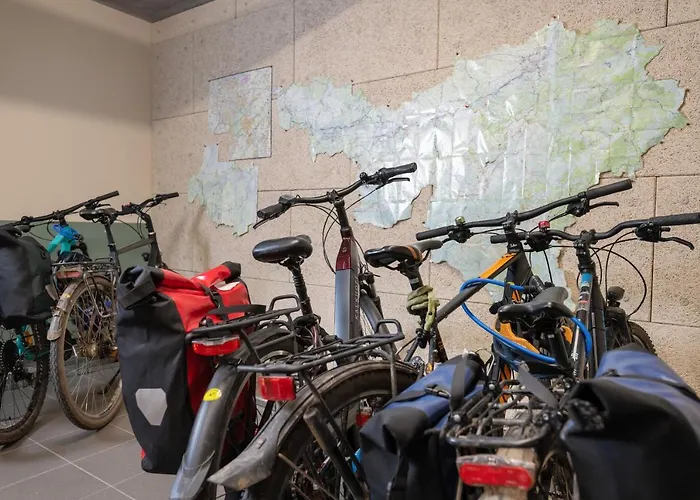 Hi Brussels South Airport * Charleroi