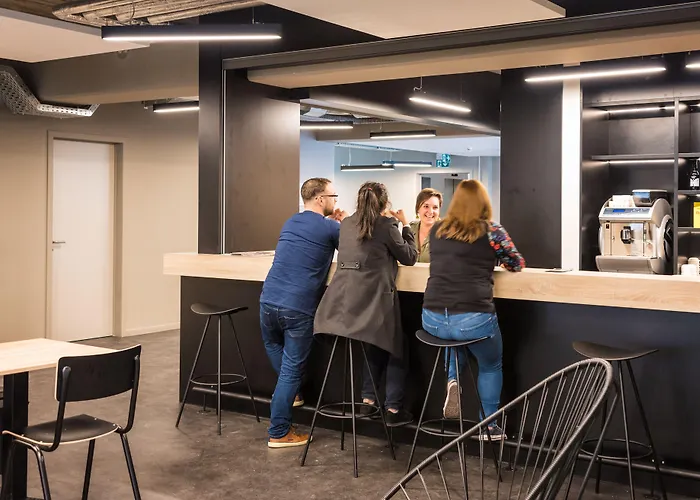 Hostel Hi Brussels South Airport