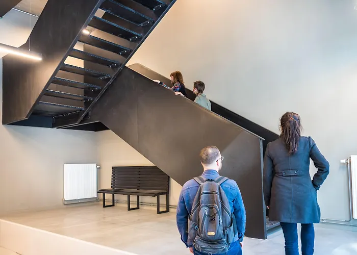 Hi Brussels South Airport Hostel