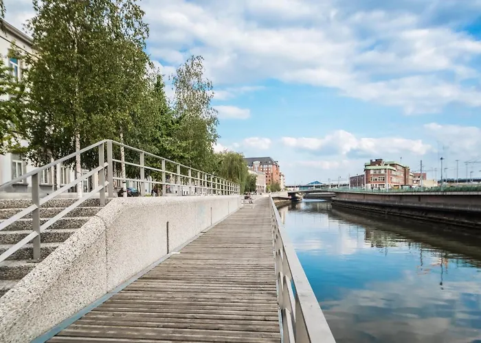 Hostel Hi Brussels South Airport